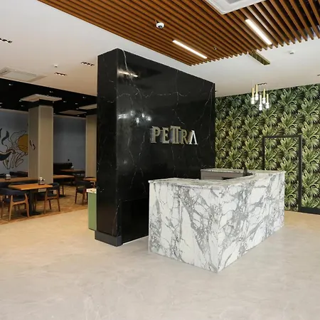 Petra Hotel 4*