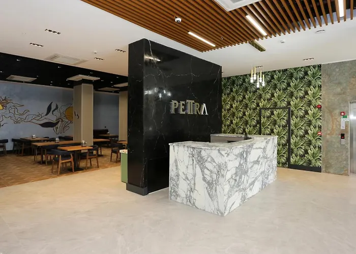 Petra Hotel 4*